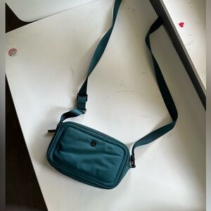 Lululemon camera bag